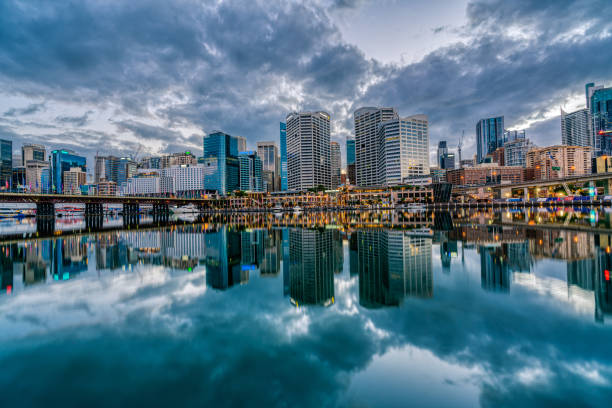 sunrise at darling harbor bay, business and recreational center, in sydney, nsw, australia - darling harbor imagens e fotografias de stock