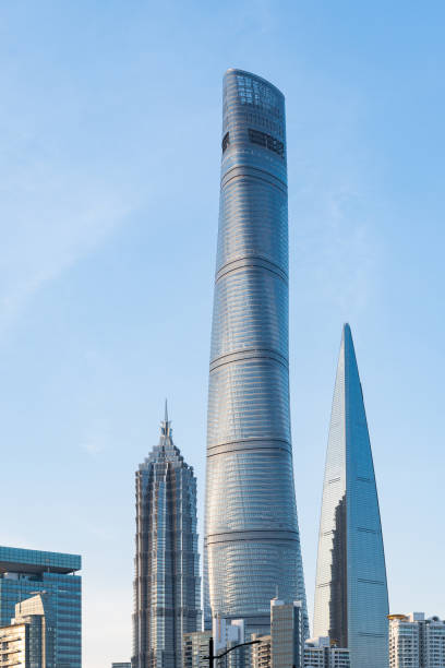 shanghai pudong lujiazui lankmarks - shanghai tower foto e immagini stock