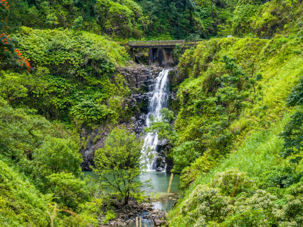 maui, hawaii hana highway wailua iki falls road to hana conecta kahului con hana - hana fotografías e imágenes de stock