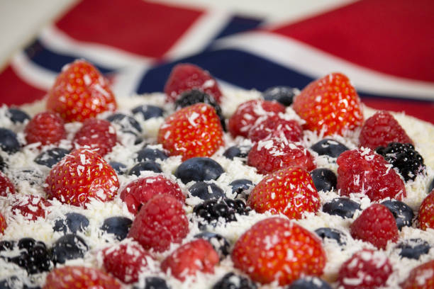 istock Pavlova-cake 17th of May 1225369555