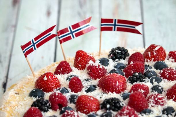 pavlova-cake 17 maggio - norwegian culture foto e immagini stock