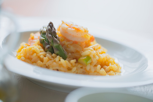 Risotto with asparagus and shrimps