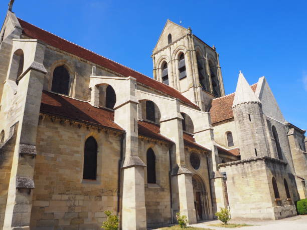 Auvers-Sur-Oise Church, France. Where Vincent Van Gogh used to live. Auvers-Sur-Oise Church, France. Where Vincent Van Gogh used to live. auvers sur oise photos stock pictures, royalty-free photos & images
