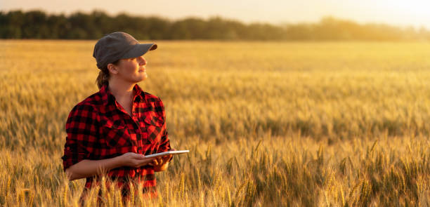istock A woman farmer with digital tablet. 1225502134