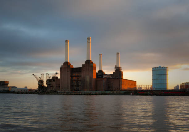 istock Battersea Power Station At Dusk, 2010 1225582130