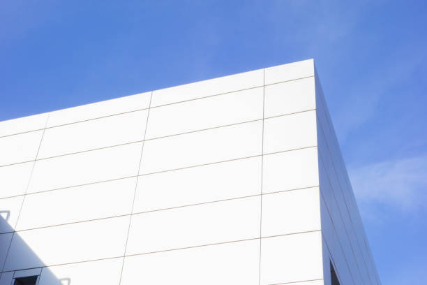 istock Valencia, Spain, November,29,2016: corner of a white building 1225588670