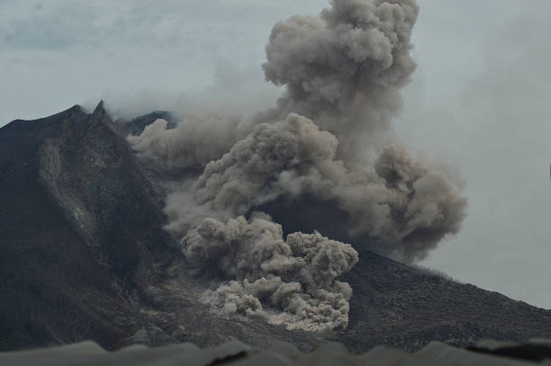 シナブン山 写真のストックフォト