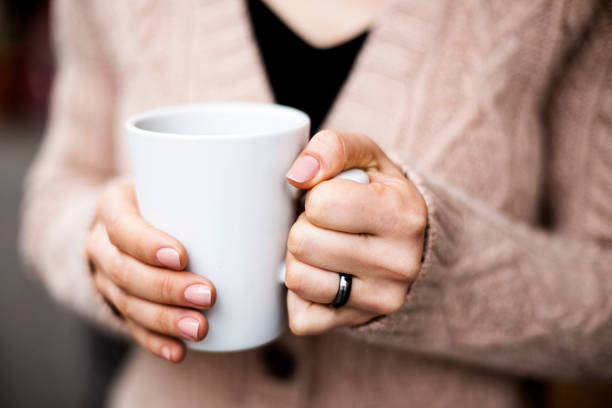 Coffee - Drink, Cup, Mug, Cafe, Directly Above, Frothy Drink, hand, Women, One Woman Only,  Holding, Coffee Cup, Latte, Cappuccino, espresso, tea,