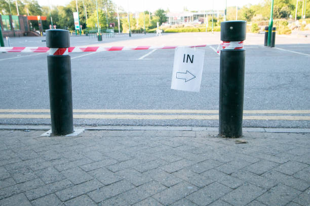 istock Social Distancing in Sevenoaks, England 1225657218