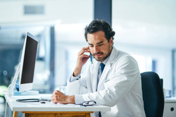 istock Can't go to him? He'll give you a call 1225706682