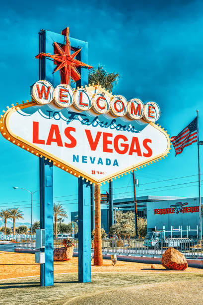 스트립 입구에 유명한 라스베이거스 표지판. - welcome to fabulous las vegas sign photography landmarks travel locations 뉴스 사진 이미지