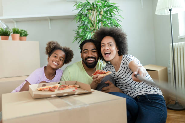 istock Capturing cherished moments on moving day 1225815027