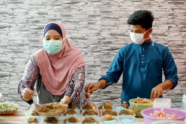 istock Ramadan Kareem at Home - Home-based Chef 1225846724