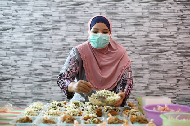 istock Ramadan Kareem at Home - Home-based Chef 1225846989