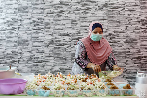 istock Ramadan Kareem at Home - Home-based Chef 1225847056