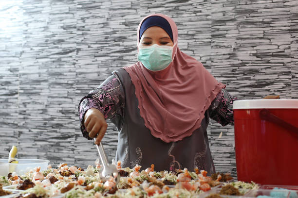 istock Ramadan Kareem at Home - Home-based Chef 1225847093