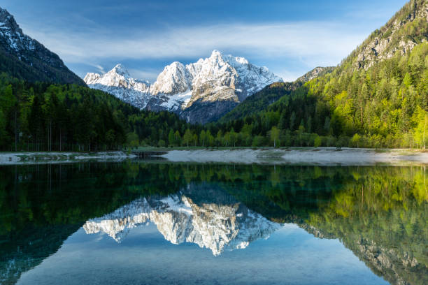 istock Jasna lake in Kranjska Gora 1225875930