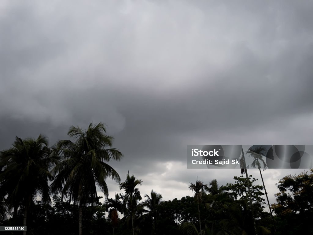 cloudy sky because of super cyclone Amphan over the Bay of Bengal. picture from Kolkata, West Bengal Accidents and Disasters Stock Photo