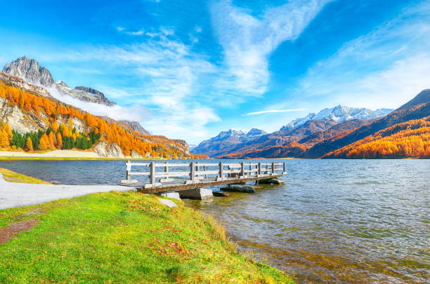 istock Fantastic autumn scene in Swiss Alps 1225928032