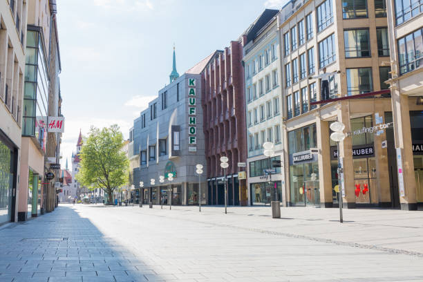 뮌헨의 빈 보행자 구역 (카우핑거 스트라세) - 바이에른 - 독일 - munich germany city panoramic 뉴스 사진 이미지