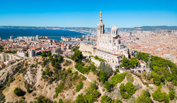 notre dame de la garde, marseille - notre dame de la garde imagens e fotografias de stock