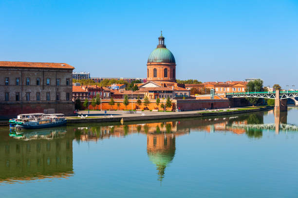 istock Hospital Saint Joseph Chapel, Toulouse 1226009116