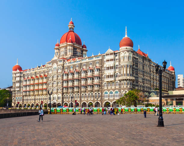taj mahal palace hotel en mumbai - mumbai fotografías e imágenes de stock