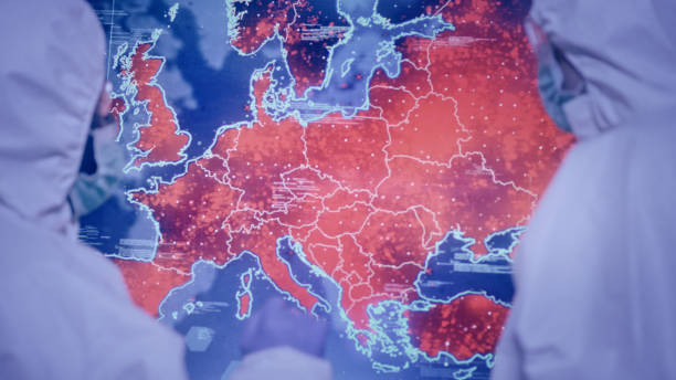 científicos multit etnic en laboratorio. mapa de infecciones de europa. muy alta infectividad - infectivity fotografías e imágenes de stock