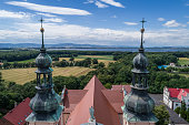 kirche-in-otmochow-einer-stadt-im-kreis-nysa-woiwodschaft-opole-polen.jpg?b=1&s=170x170&k=20&c=mSKCWMNY7LXCxUx5T8huLcr1xLRm8k8O-gym-KnZFSM=