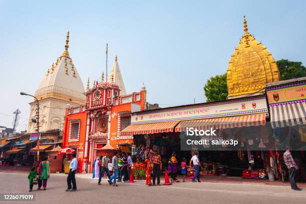 Templo De Raghunath En La Ciudad De Jammu India Foto de stock y más banco de imágenes de Templo - Templo, Jammu - Distrito de Jammu, Jammu y Cachemira