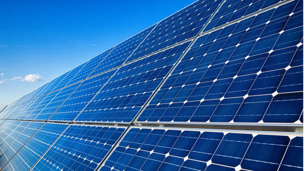 niebieskie panele słoneczne - solar power station sun panel energy zdjęcia i obrazy z banku zdjęć