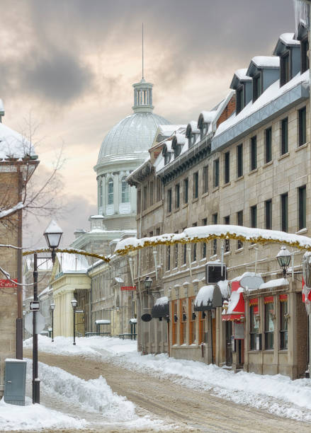 ulica świętego pawła w starym montrealu - vieux montréal zdjęcia i obrazy z banku zdjęć