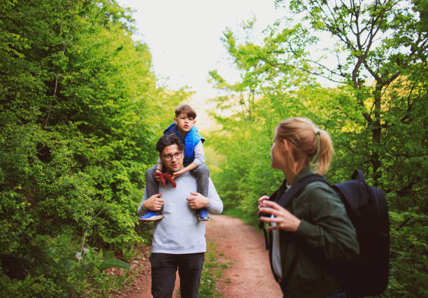 istock A family day in nature 1226190810