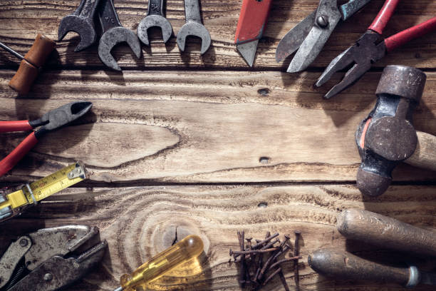 construction work tools background - work tool rusty old wrench imagens e fotografias de stock