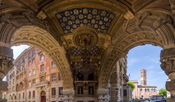 арка галереи в районе коппе, рим, италия - collage monument ancient italy стоковые фото и изображения