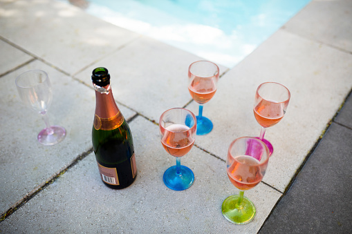 alcohol drink, bubble, champagne, poolside
