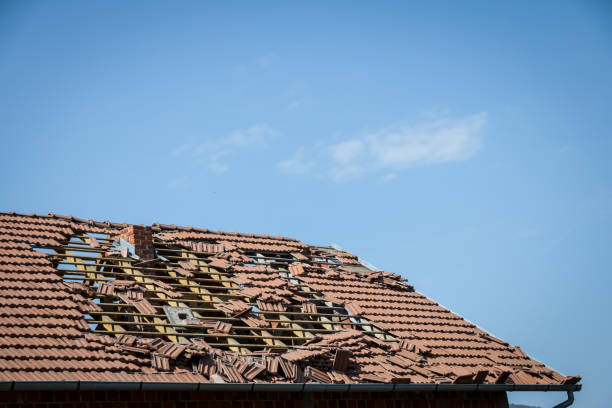 istock Damage house after a strong earthquake 1226473741