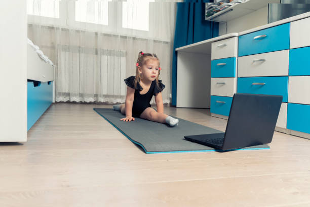 the child does yoga online
