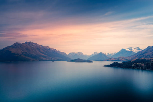 jezioro wakatipu, wyspa południowa, nowa zelandia - high country zdjęcia i obrazy z banku zdjęć