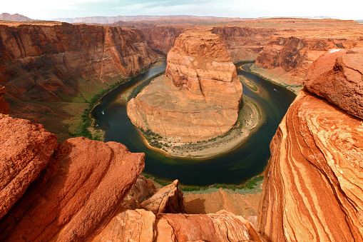 Huge rocks overlooking Horseshoe Bend in Arizona