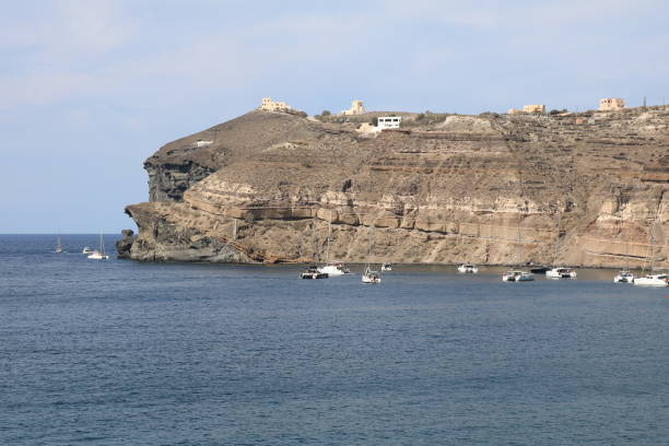 beautiful  panorama of sand cliffs on akrotiri on santorini island, greece - greek islands greece day full frame imagens e fotografias de stock