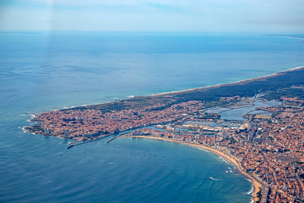 ile de noirmoutiers cote vendeenne saint gilles cross de vie the sands of olonne - cote de azure zdjęcia i obrazy z banku zdjęć