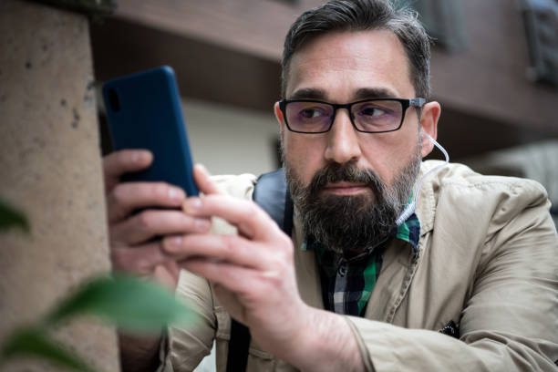 istock The detective captures the suspected person 1226711133
