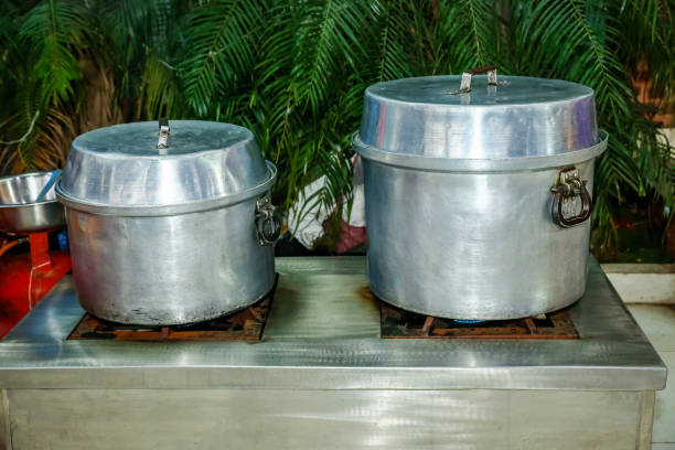 big size momo steamer