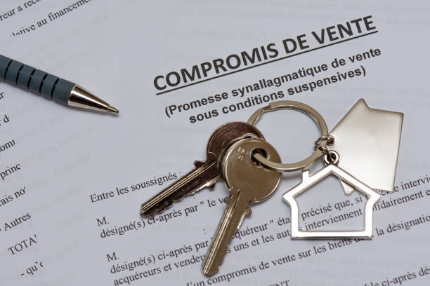 istock French agreement to sell. Real estate purchase concept 1226730260