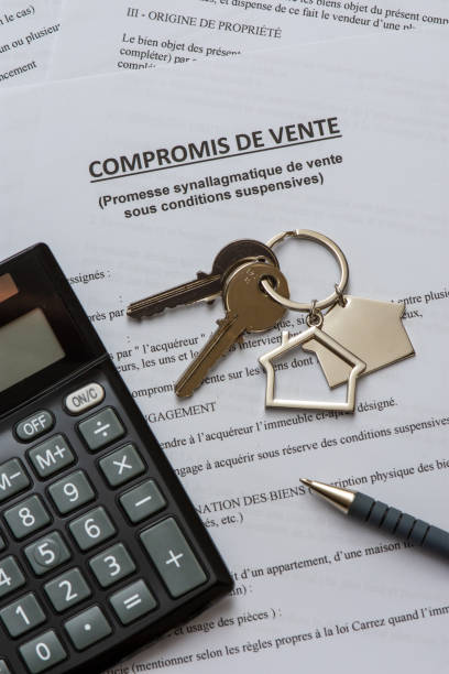 istock French agreement to sell. Real estate purchase concept 1226730263