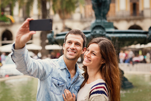 Smiling Couple Shooting Selfies Together Placa Reial Barcelona