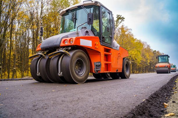 istock Road roller flattening new asphalt. 1226748833