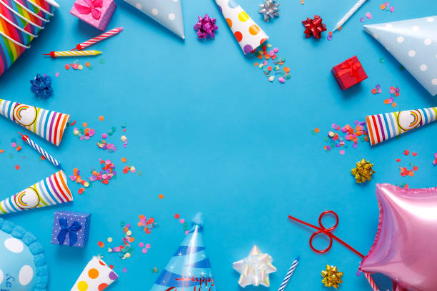 istock flatlay Birthday party card on a blue background with copy space for text 1226775001