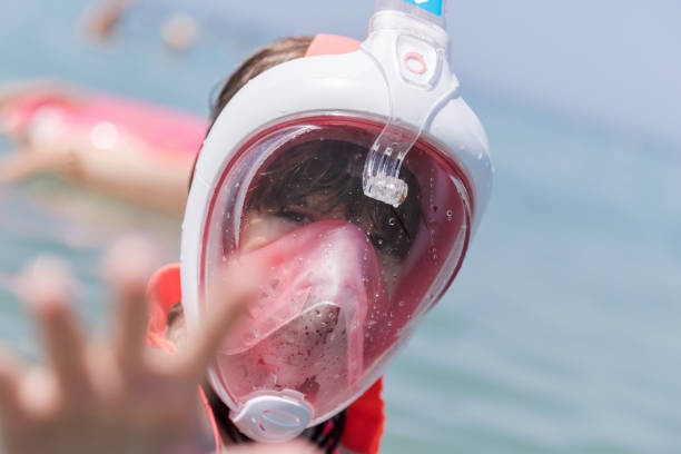 istock Young girl wearing diving mask 1226816064